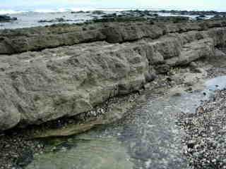 Beach-rock, plage de Grands Bois