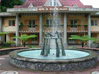 Fontaine de la mairie de Salazie