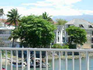 Pont sur la rivire d'Abord et Maison Rousssin