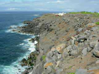 Terre Rouge, bord de falaise