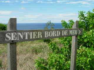 Sentier bord de mer