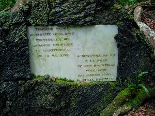 Plaque en hommage  Thrsien Cadet (fort de Mare Longue)