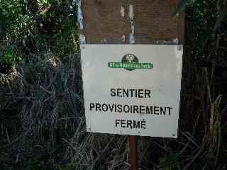 Sentier provisoirement ferm