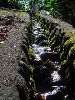 Canal de pierres