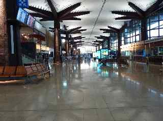 Hall de l'aéroport de Gillot