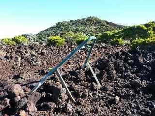 Ferraille devant le Piton Rouge