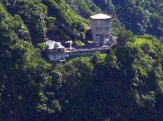 Rivire des Marsouins - installation centrale hydrolectrique Takamaka