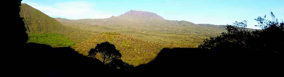 Fort de Bbour et Piton des Neiges