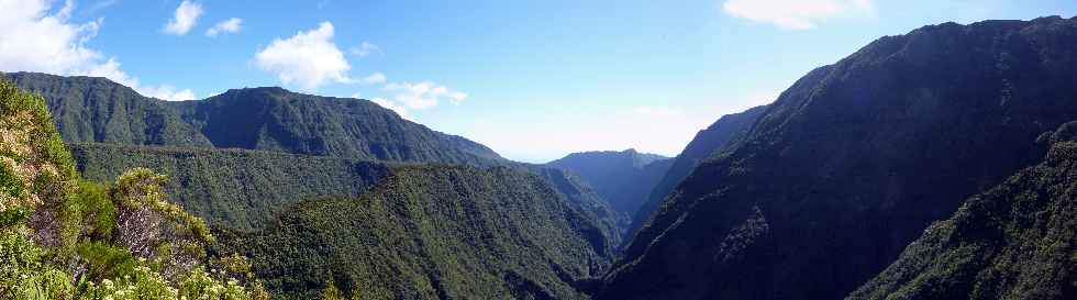 Vue depuis le Cass de Takamaka