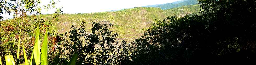 Bras de Cilaos, rempart de rive droite