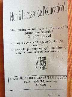 Non  la casse de l'Education nationale !  162 postes supprims dans l'acadmie de la Runion  la rentre 2011 ...