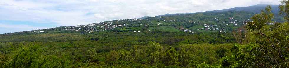 Fort de l'Etang-Sal - Les Avirons, vue du Gros Piton