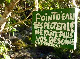 Point d'eau sur le sentier du Tabit