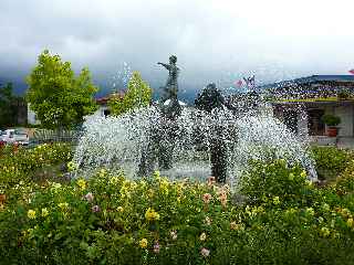 Cilaos - Fontaine devant la mairie