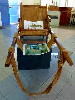 Office du Tourisme de Cilaos - Chaise de Franois Sry, dernier porteur de chaises