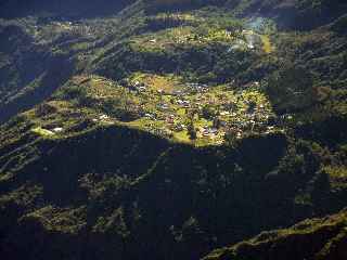 Sentier du Gte des Tamarins au Grand Bnare -  Mafate, La Nouvelle