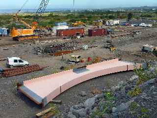 Chantier de la construction du pont sur la rivire Saint-Etienne - Aot 2011 -