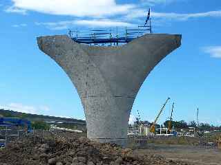 Chantier de la construction du pont sur la rivire Saint-Etienne - Aot 2011 -