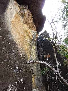 Saint-Leu - Ravine de la Fontaine - Roche Pt