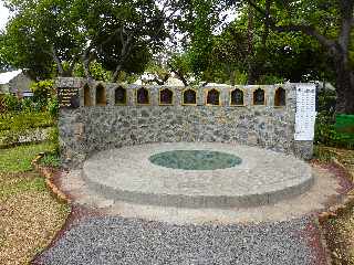 Saint-Leu - Monument  la mmoire de la rvolte des esclaves de novembre 1811