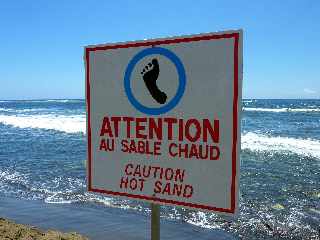 Etang-Salé les Bains 2011 - Le Banc - Attention au sable chaud, mon légionnaire ...