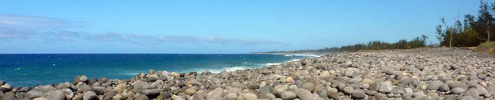 St-Louis -  Etang du Gol - Plage de galets