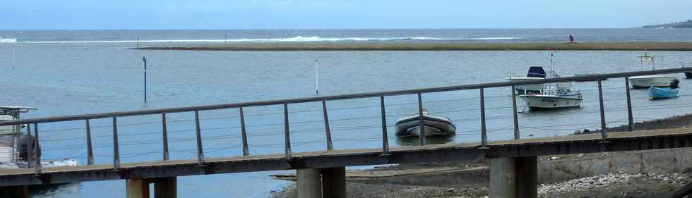 Etang-Sal, Bassin Pirogue - Ponton et Pointe des Sables