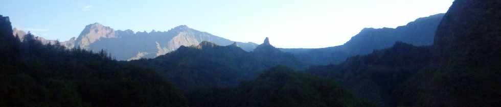 Cirque de Cilaos au matin