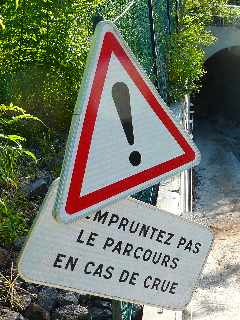 St-Leu - Sentier Pavé -  Passage sous la route des Tamarins