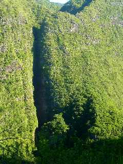 Pont d'Yves - Sentier vers le Bras de la Plaine - Chute de la ravine de l'Argamasse