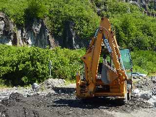 4 avril 2012 - Travaux de rtablissement du passage au Ouaki