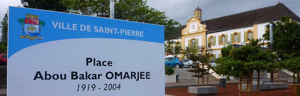 St-Pierre - Mail - Place Abou Bakar Omarjee