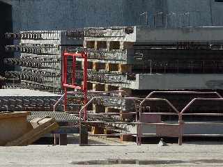 Chantier du pont sur la Rivire St-Etienne - 12 juillet 2012 - Atelier de fabrication des dalles