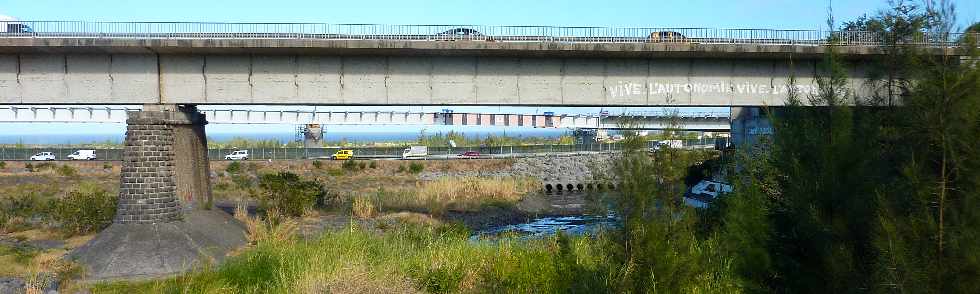 Pont sur la Rivière St-Etienne - 12 juillet 2012 - Clavage