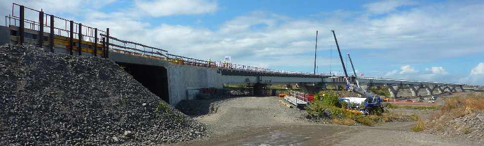 Chantier du pont sur la Rivire St-Etienne - 12 juillet 2012 - Pipo