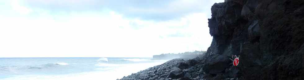 St-Joseph - Plage de galets - Vers le Cap Chevron