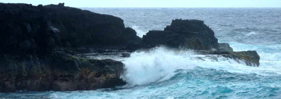 St-Philippe - La Mer Casse - Vagues sur La Table