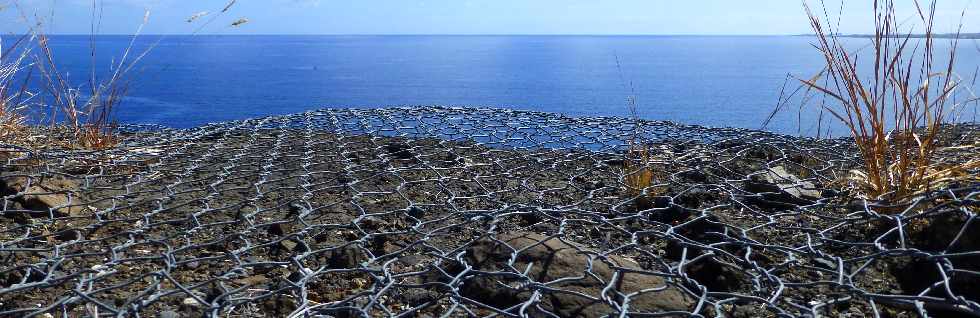 Falaises de St-Paul - Filets de protection