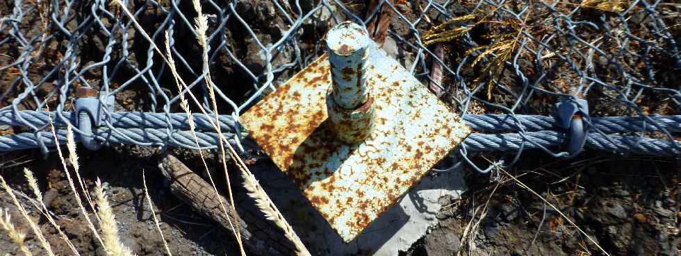 Falaises de St-Paul - Filets de protection - Ancrages