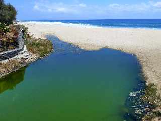 St-Paul - Boucan Canot - La plage et la Ravine Boucan Canot