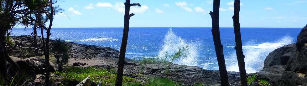 St-Philippe - Sentier littoral vers le Puits arabe