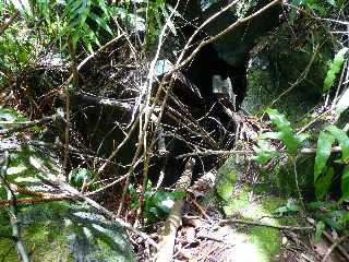 St-Philippe - Sentier longeant la fissure de mars 1986 -