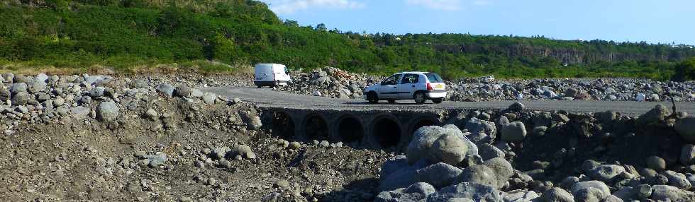 17 janvier 2013 - Rouverture du radier du Ouaki aprs le cyclone Dumile -