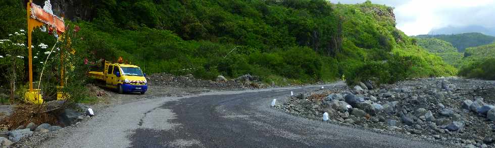 17 janvier 2013 - Rouverture du radier du Ouaki aprs le cyclone Dumile -