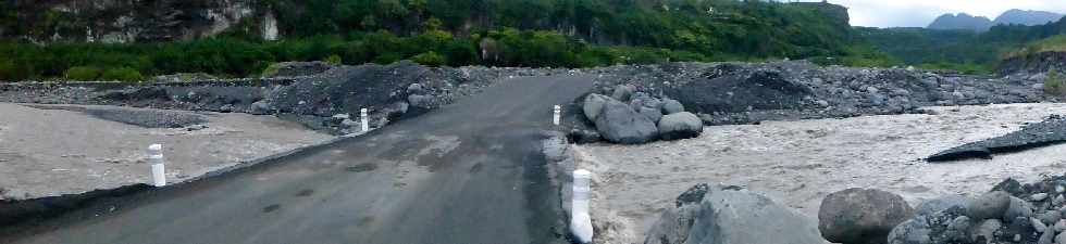 Radier du Ouaki - 31 janvier 2013 - Cyclone Felleng -