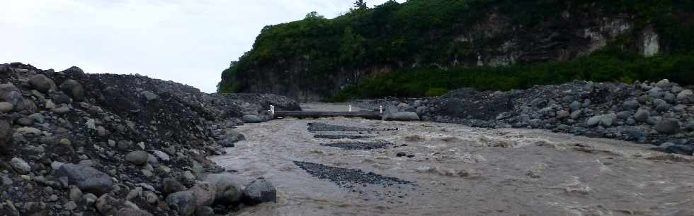 Radier du Ouaki - 31 janvier 2013 - Cyclone Felleng -