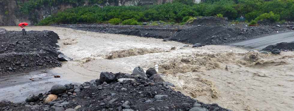 Radier du Ouaki submergé - Cyclone Felleng - 31 janvier 2013