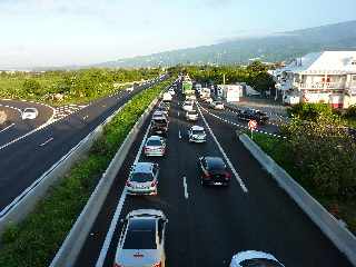Embouteillages sur la quatre-voies - Pont Rivire St-Etiene  double-sens