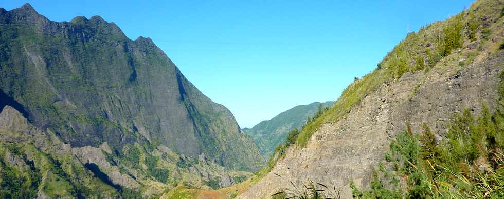 Vallée du Bras de Cilaos, vers l'aval