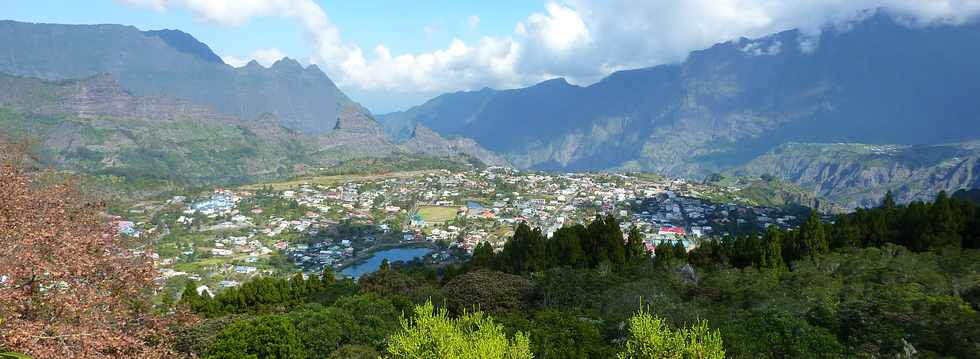 Cilaos - Vue depuis la Roche Merveilleuse -